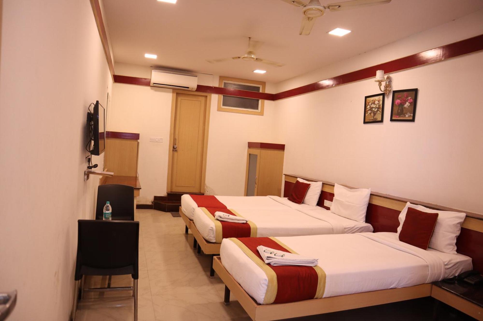 Sri Sai Ram Suites Bangalore Exterior photo