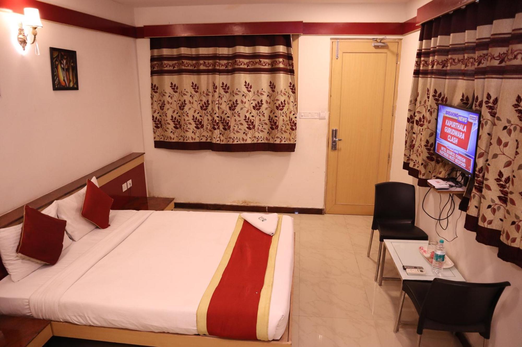 Sri Sai Ram Suites Bangalore Exterior photo