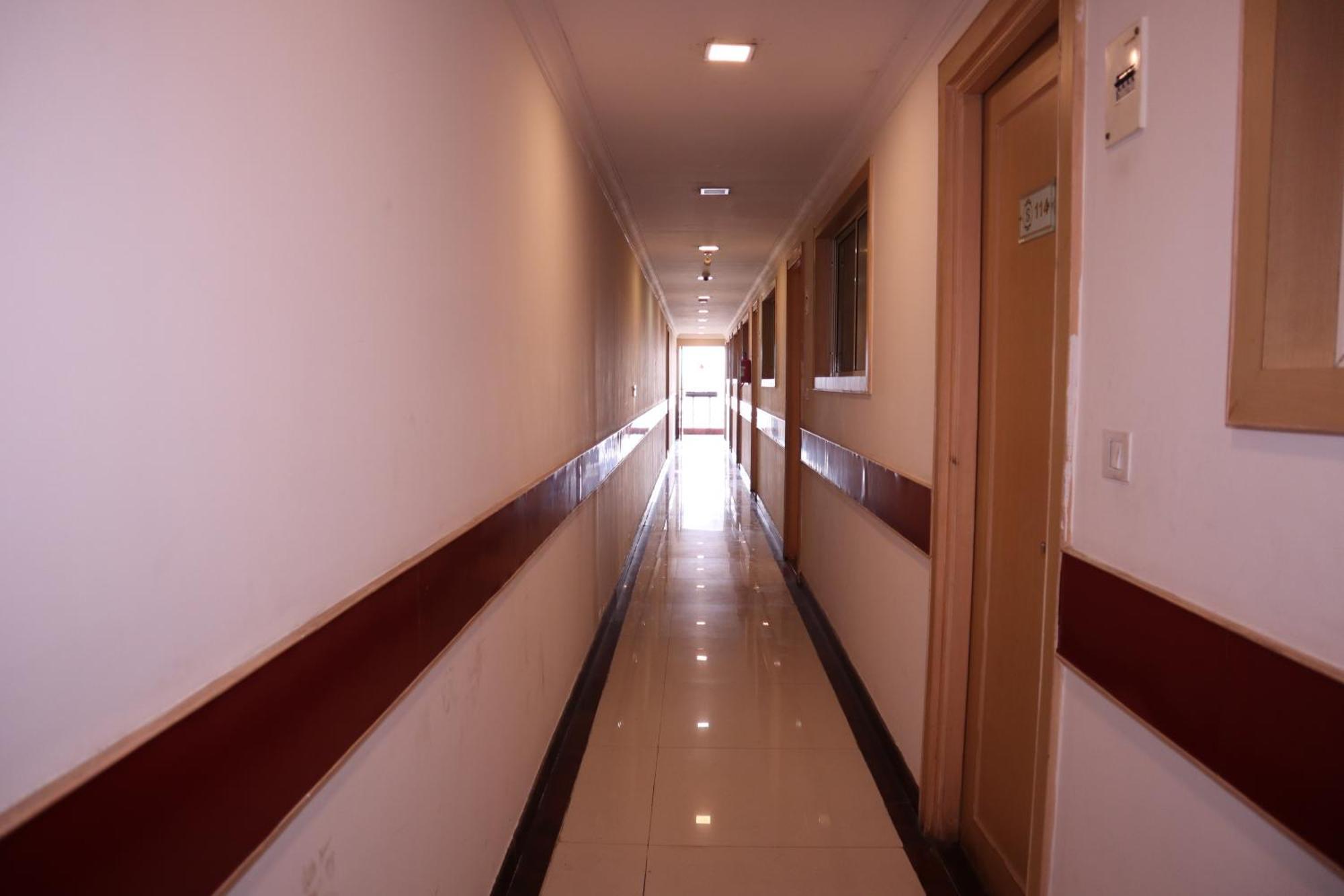 Sri Sai Ram Suites Bangalore Exterior photo