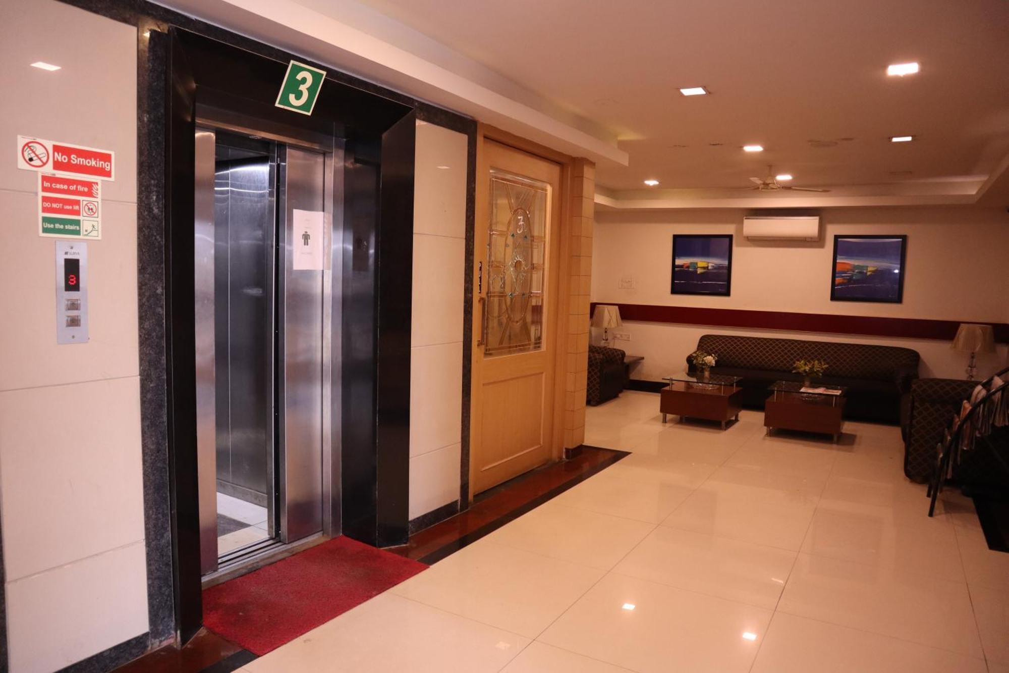 Sri Sai Ram Suites Bangalore Exterior photo